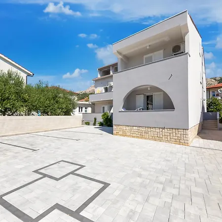 Crnekovic X Frankopanska Baška
