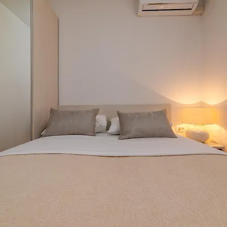 Crnekovic X Frankopanska Apartmán Baška