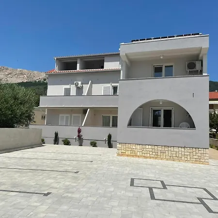 Crnekovic X Frankopanska Apartmán