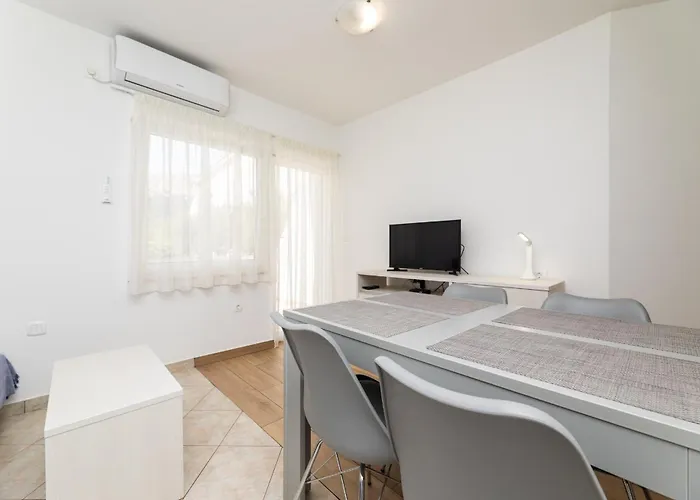 Crnekovic X Frankopanska Apartmán