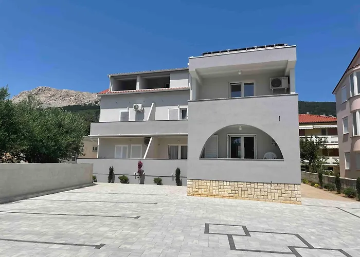 Crnekovic X Frankopanska Baška