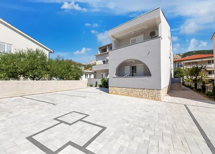 Crnekovic X Frankopanska Baška