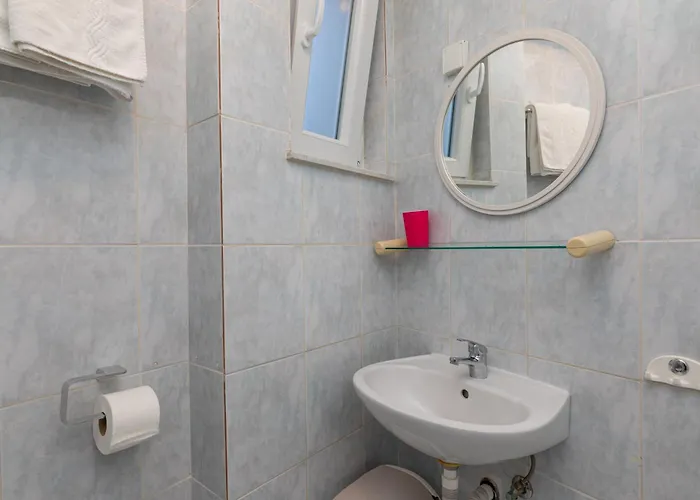 Crnekovic X Frankopanska Apartment