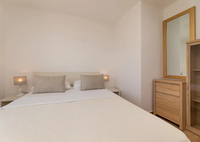 Apartment Crnekovic X Frankopanska *