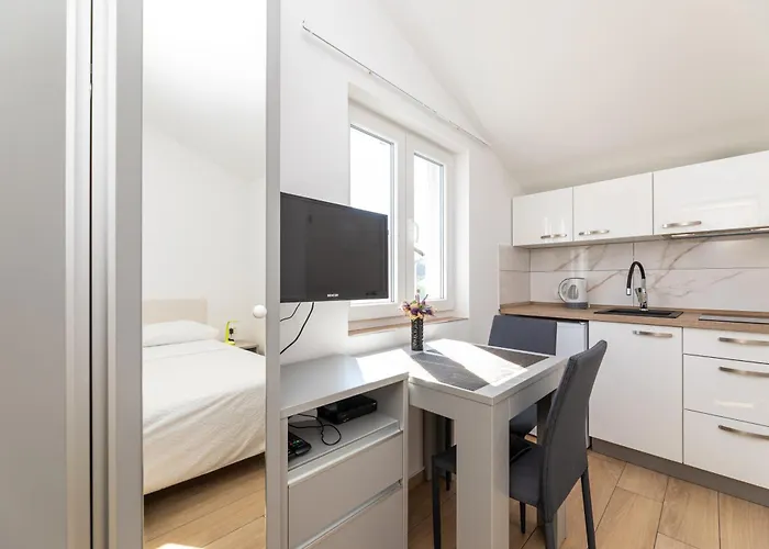 Apartment Crnekovic X Frankopanska Baška