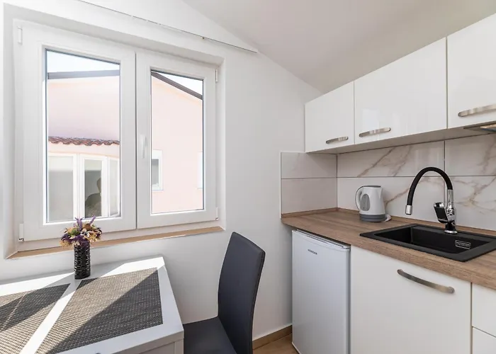 Apartment Crnekovic X Frankopanska *