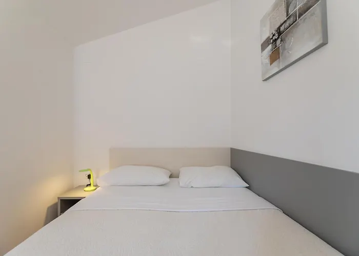 Crnekovic X Frankopanska Apartment Baška